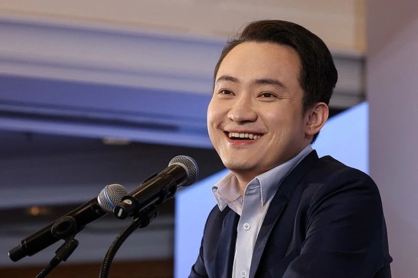 阿根廷新总统铁腕改革：誓要炸掉央行 比索末日将至？
